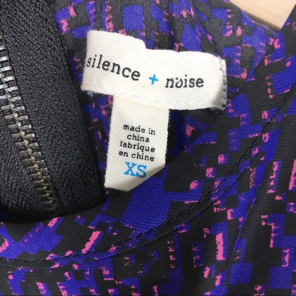 UO Silence and Noise Purple & Pink Crop Top XS - Picture 3 of 6